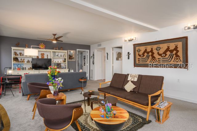 300 Woodhaven Dr Apt 1305, Hilton Head Island, SC 29928