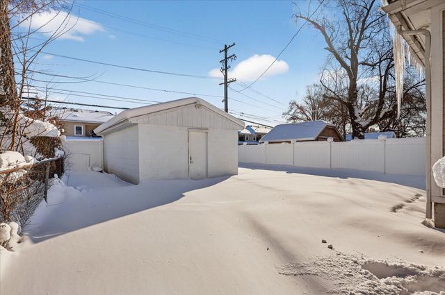 1234 Prospect Avenue SE, Grand Rapids, MI 49507