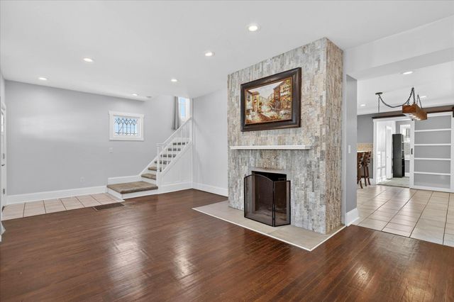 1234 Prospect Avenue SE, Grand Rapids, MI 49507