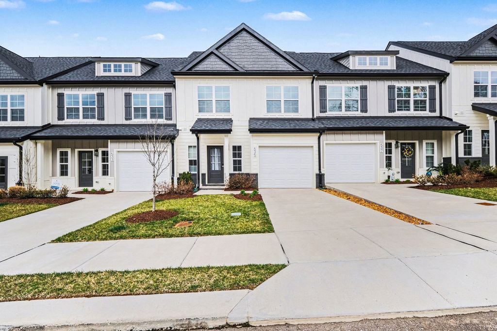 535 Tulip Springs Rd, Hermitage, TN 37076