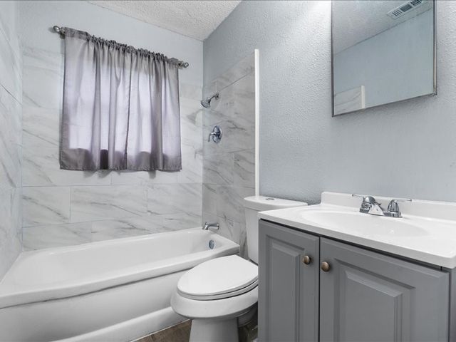 2632 Emerald Drive, Mesquite, TX 75150