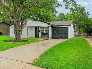 2632 Emerald Drive, Mesquite, TX 75150