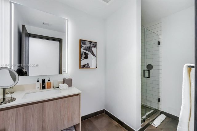 398 NE 5th St 1515, Miami, FL 33132