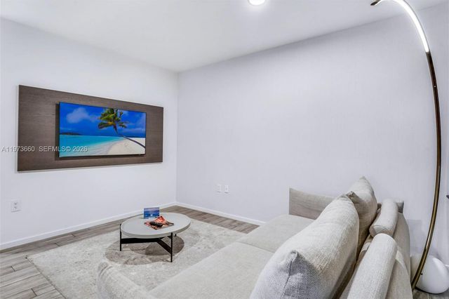 398 NE 5th St 1515, Miami, FL 33132