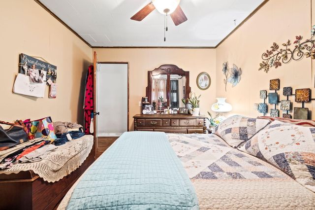 601 North Pine Street, Humansville, MO 65674