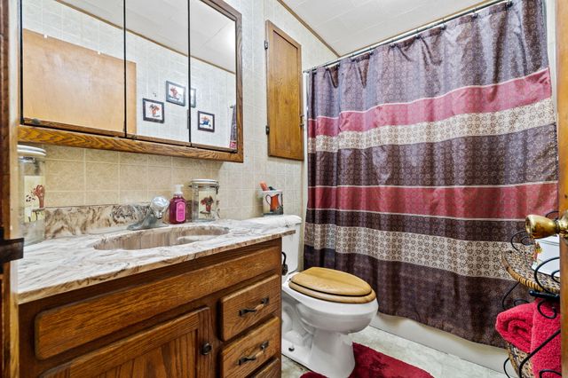 601 North Pine Street, Humansville, MO 65674