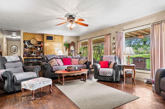 601 North Pine Street, Humansville, MO 65674