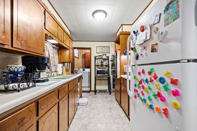 601 North Pine Street, Humansville, MO 65674