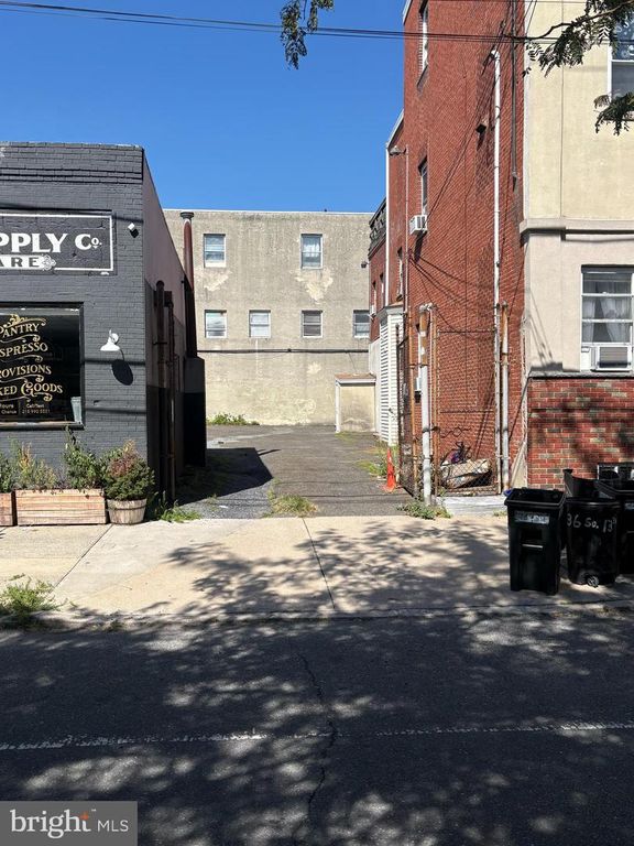 1936-40 S 13TH ST, PHILADELPHIA, PA 19148 — exterior