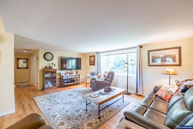 34225 Kowitz Rd, Lebanon, OR 97355