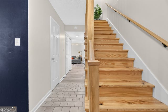 135 Dennis Drive APT 5, Athens, GA 30605
