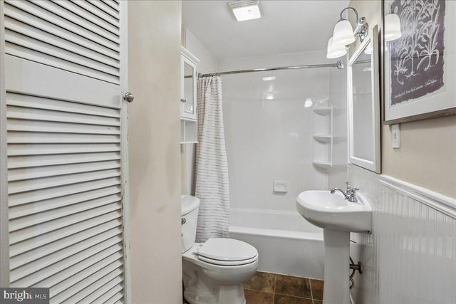 22325 NICHOLSON FARM RD, Dickerson, MD 20842