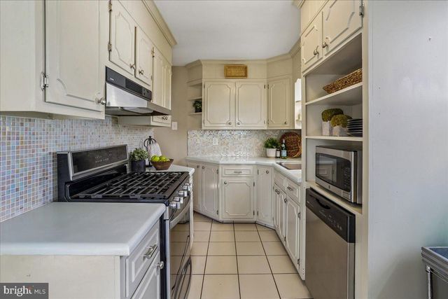 22325 NICHOLSON FARM RD, Dickerson, MD 20842