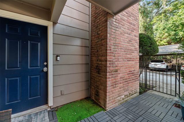 7510 Holly Hill Drive 111, Dallas, TX 75231