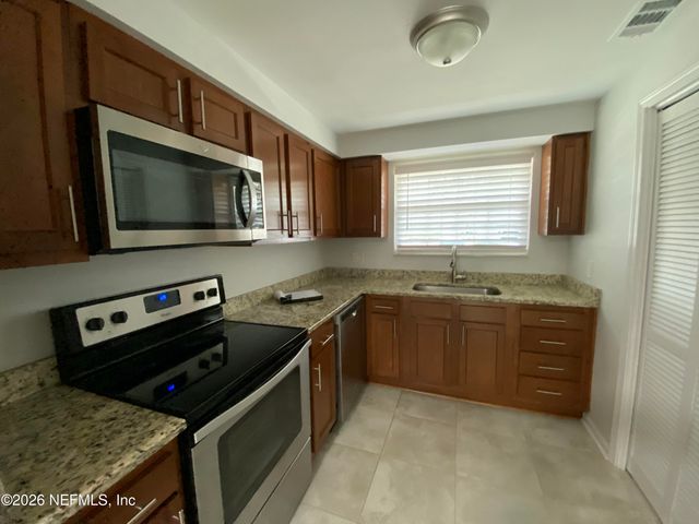 9252 SAN JOSE Boulevard 4002, Jacksonville, FL 32257