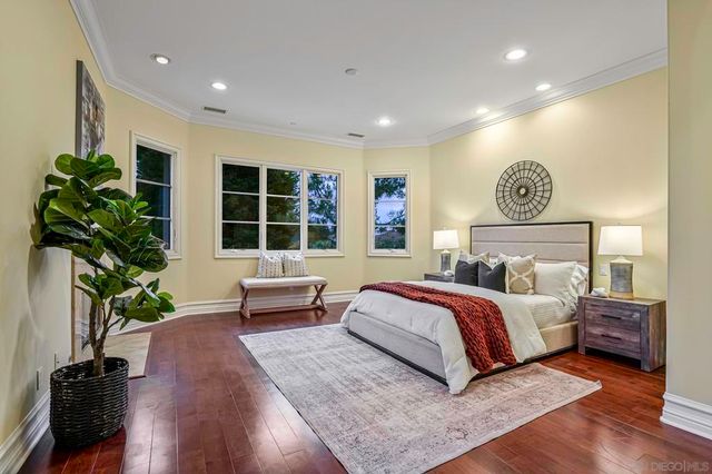 5259 Meadows Del Mar, San Diego, CA 92130