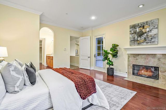 5259 Meadows Del Mar, San Diego, CA 92130