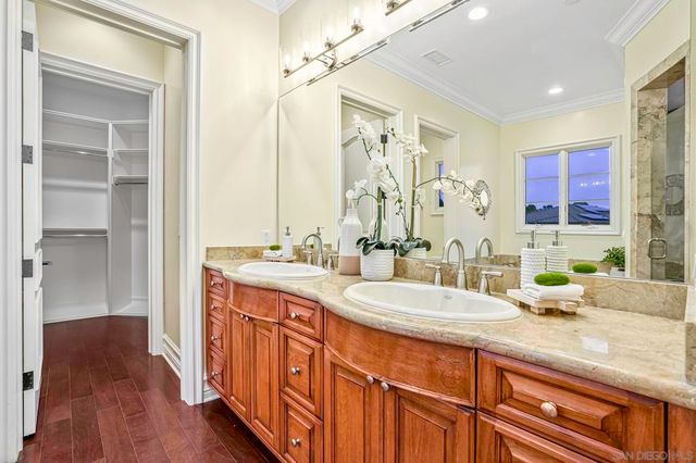 5259 Meadows Del Mar, San Diego, CA 92130