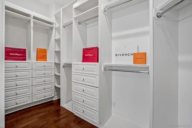 5259 Meadows Del Mar, San Diego, CA 92130