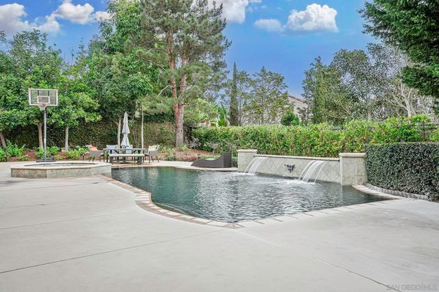 5259 Meadows Del Mar, San Diego, CA 92130