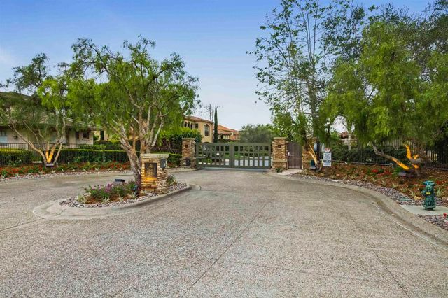 5259 Meadows Del Mar, San Diego, CA 92130