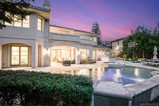 5259 Meadows Del Mar, San Diego, CA 92130