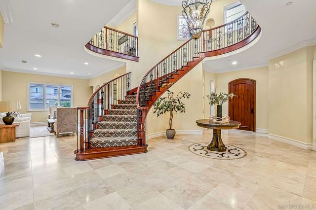 5259 Meadows Del Mar, San Diego, CA 92130