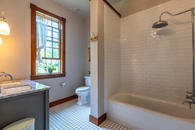 1268 Myers Road, Shaftsbury, VT 05262