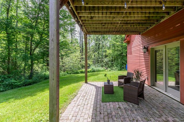 1268 Myers Road, Shaftsbury, VT 05262