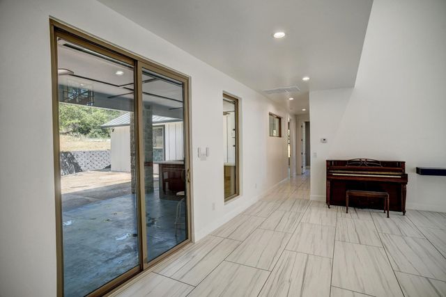 316 Tall Forest DR, Bastrop, TX 78602