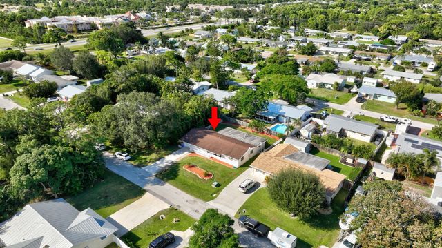 1769 SE Madison Street, Stuart, FL 34997