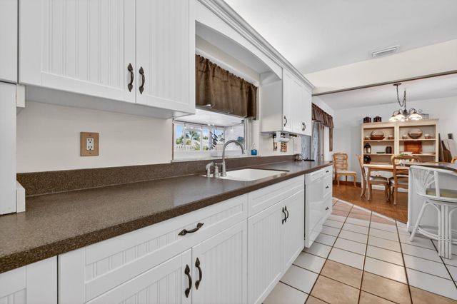 1769 SE Madison Street, Stuart, FL 34997