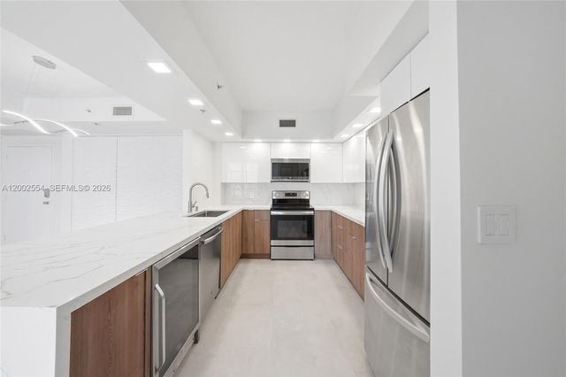 110 N Federal Hwy 1401, Fort Lauderdale, FL 33301