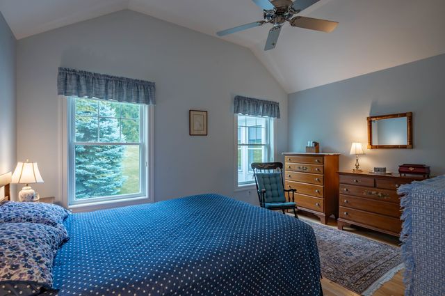 6 Elystan Circle, Nashua, NH 03064