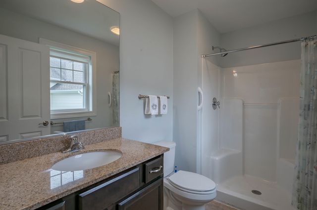 6 Elystan Circle, Nashua, NH 03064