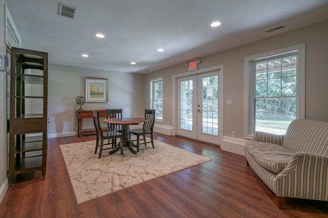 6 Elystan Circle, Nashua, NH 03064