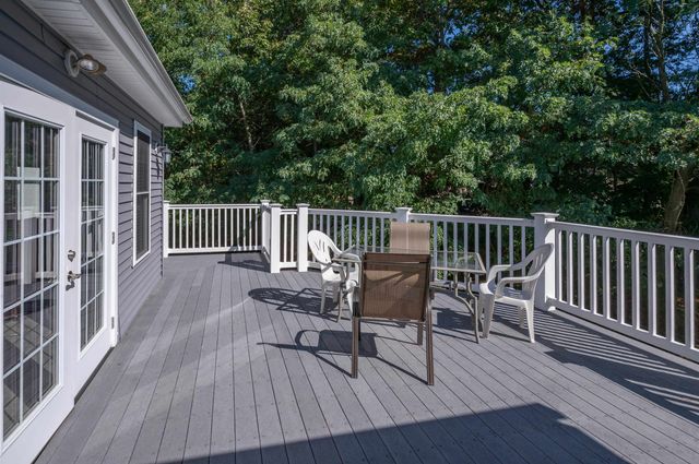 6 Elystan Circle, Nashua, NH 03064