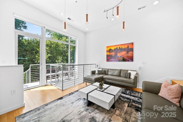 364 Viburnum Way Court, Charlotte, NC 28208