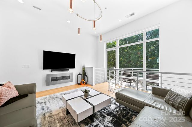 364 Viburnum Way Court, Charlotte, NC 28208