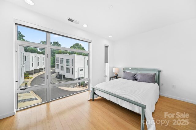 364 Viburnum Way Court, Charlotte, NC 28208