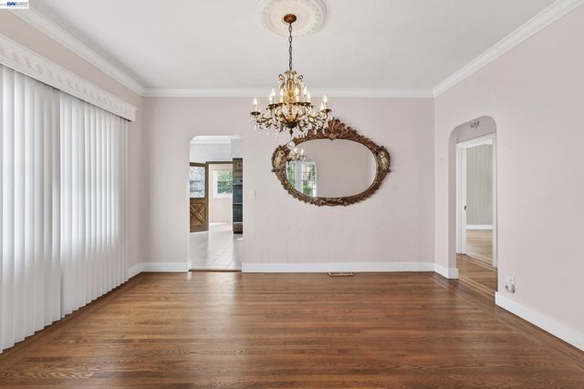 339 Hobart Ave, San Mateo, CA 94402