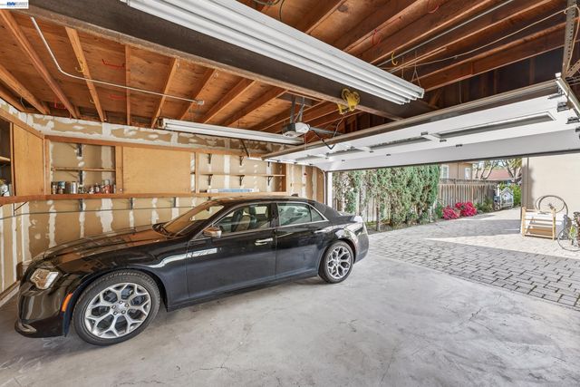 339 Hobart Ave, San Mateo, CA 94402