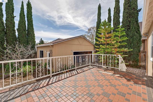 339 Hobart Ave, San Mateo, CA 94402