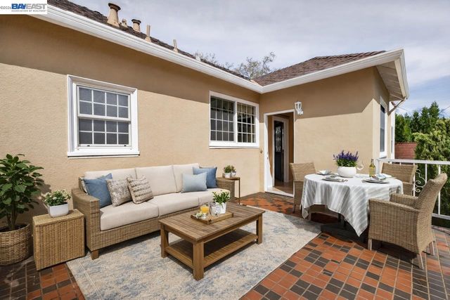 339 Hobart Ave, San Mateo, CA 94402