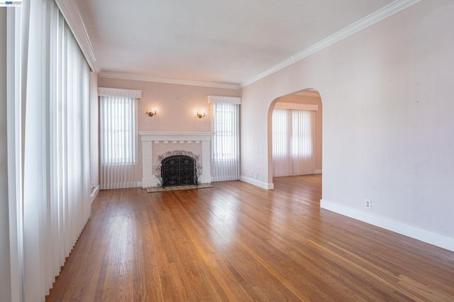 339 Hobart Ave, San Mateo, CA 94402