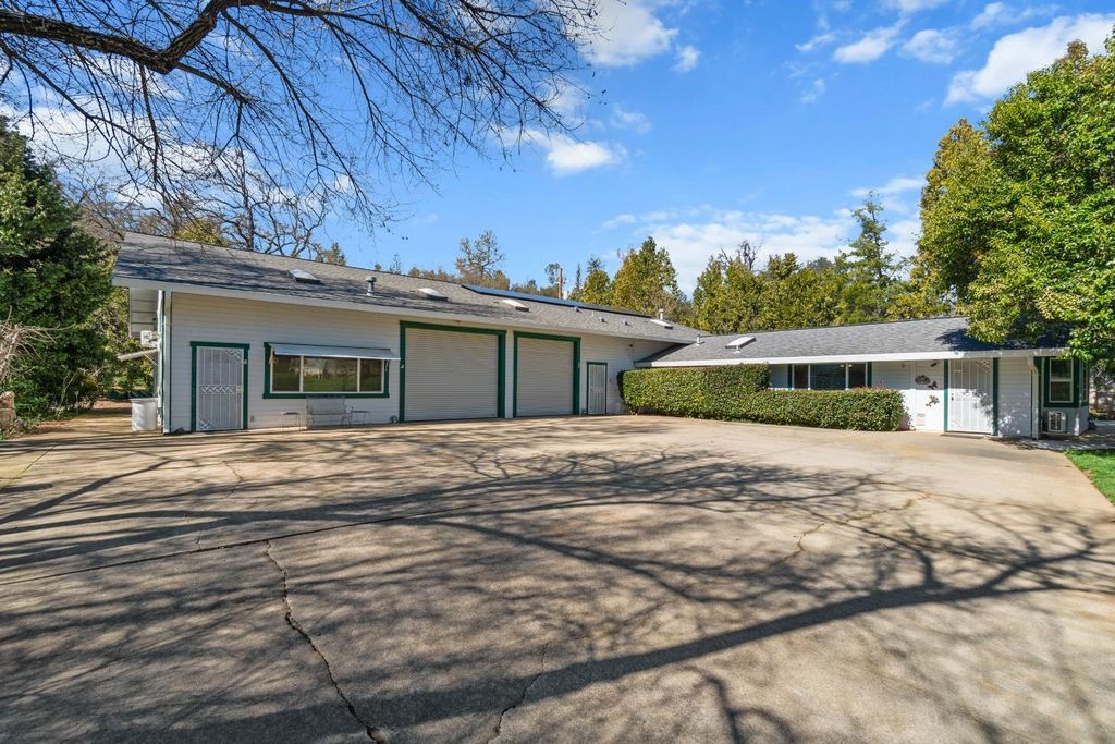 3001 Essurep Ct, Shingle Springs, CA 95682