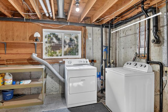 1006 S DICKEY St, Spokane Valley, WA 99212