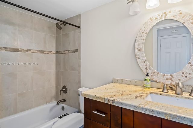 4345 Trevi Ct 202, Lake Worth, FL 33467