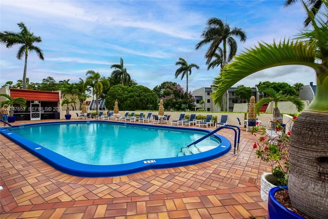 4345 Trevi Ct 202, Lake Worth, FL 33467
