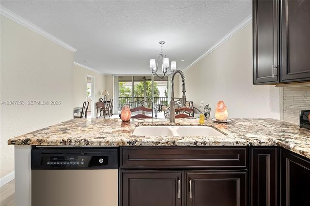 4345 Trevi Ct 202, Lake Worth, FL 33467